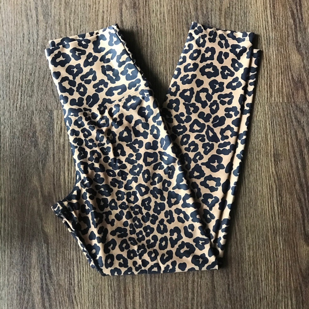 Beach Riot Leopard Print Piper Legging